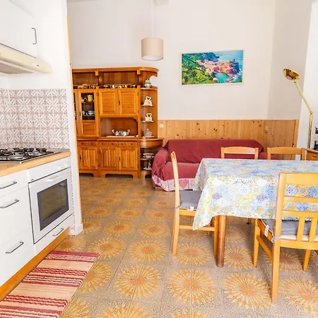 Holiday home La Casa Di Pippo-moneglia-garden-wifi-parking-barbecue Moneglia